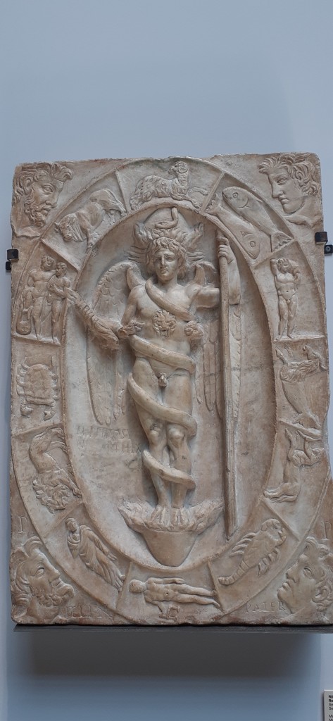 Rilievo con Aion/Phanes all'interno dello Zodiaco.  Secondo quarto II secolo d.C. - Modena, Galleria Estense.