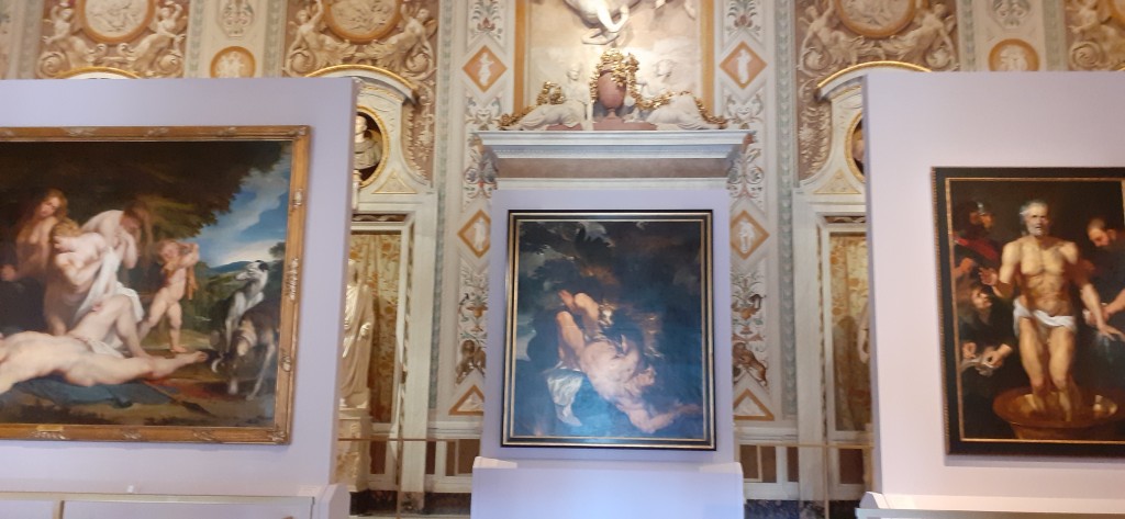 Salone d'ingresso: "La morte di Adone" (1614), "Prometeo incatenato (1611-12), "La morte di Seneca" (1612-13).